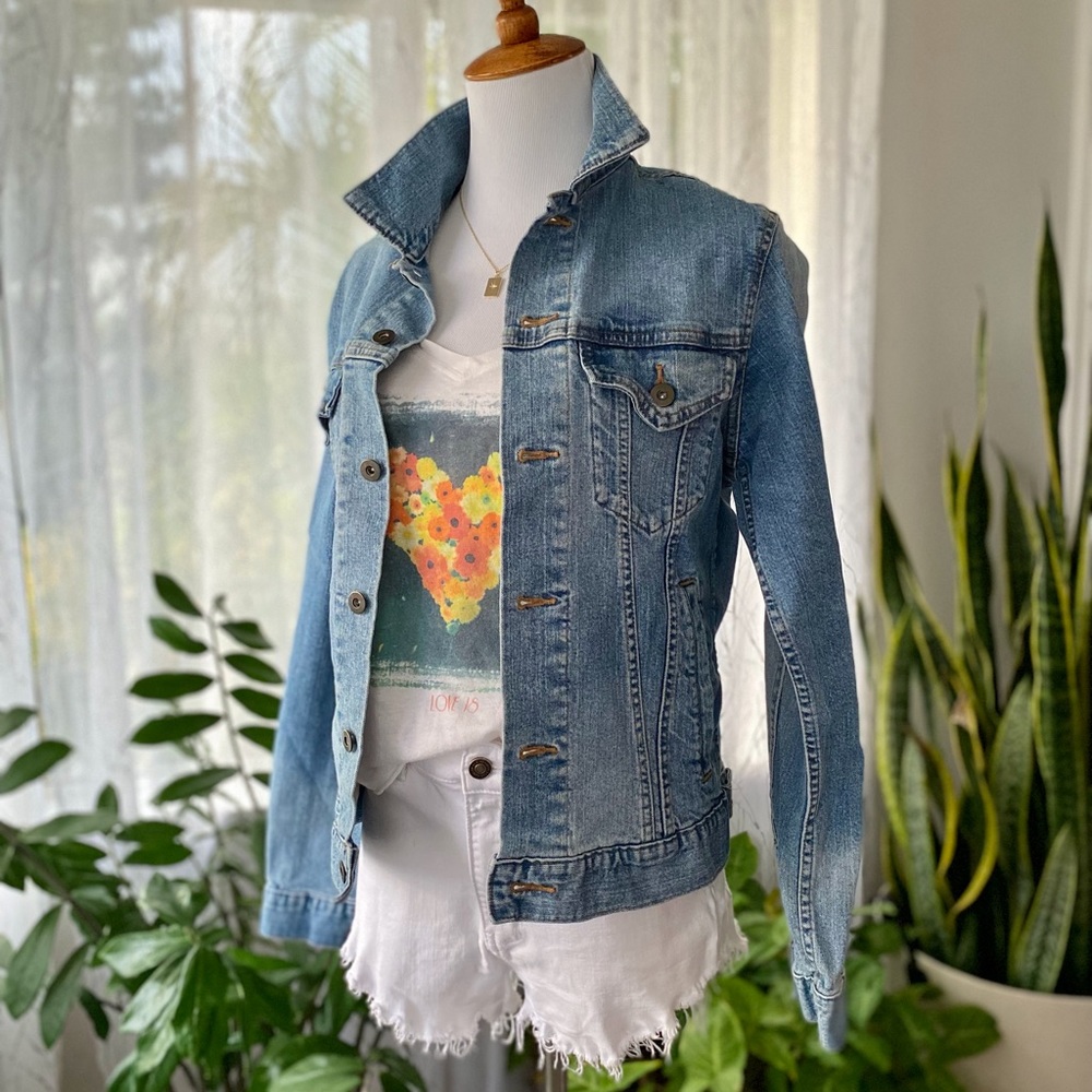 UNIQLO Denim Jean Jacket